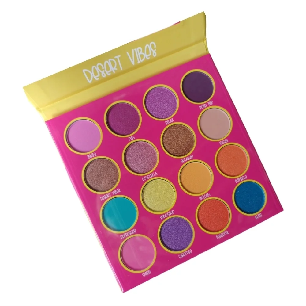 NWT Bebe Palm Springs 16 Shade Eyeshadows Palette